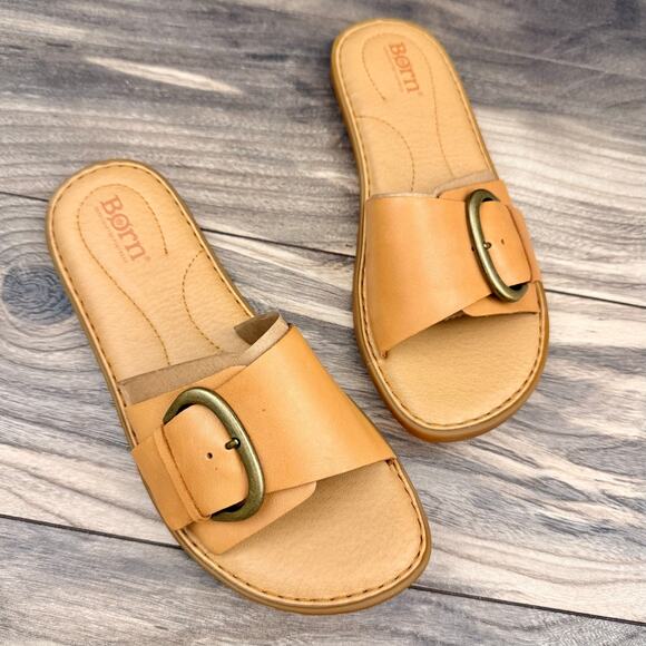 NIB Born Miarra 8M 38-39 Natural Big Buckle Leather Slide Sandals - Picture 2 of 11